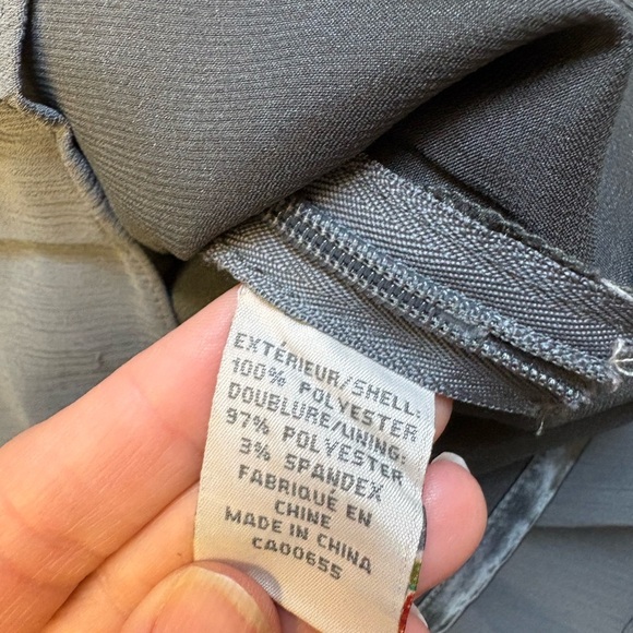 RW&CO. Grey Pleated Sleeveless lined billowy empire top women's size Small - Picture 5 of 11